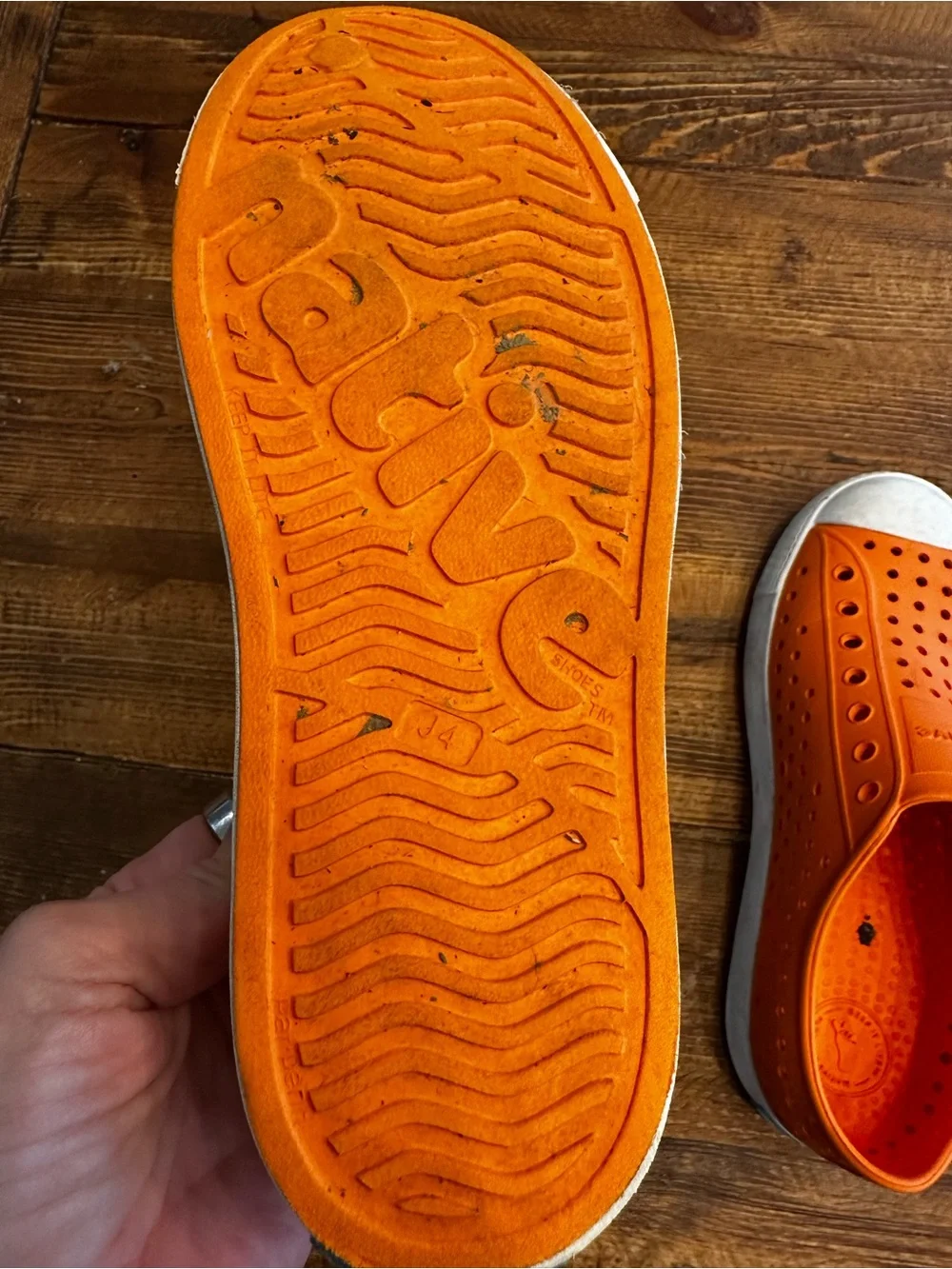Native Jefferson Slip-On Shoes – Bright Orange – J4